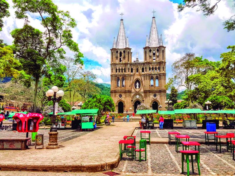 Reserva los mejores tours, actividades y atracciones turísticas de Colombia