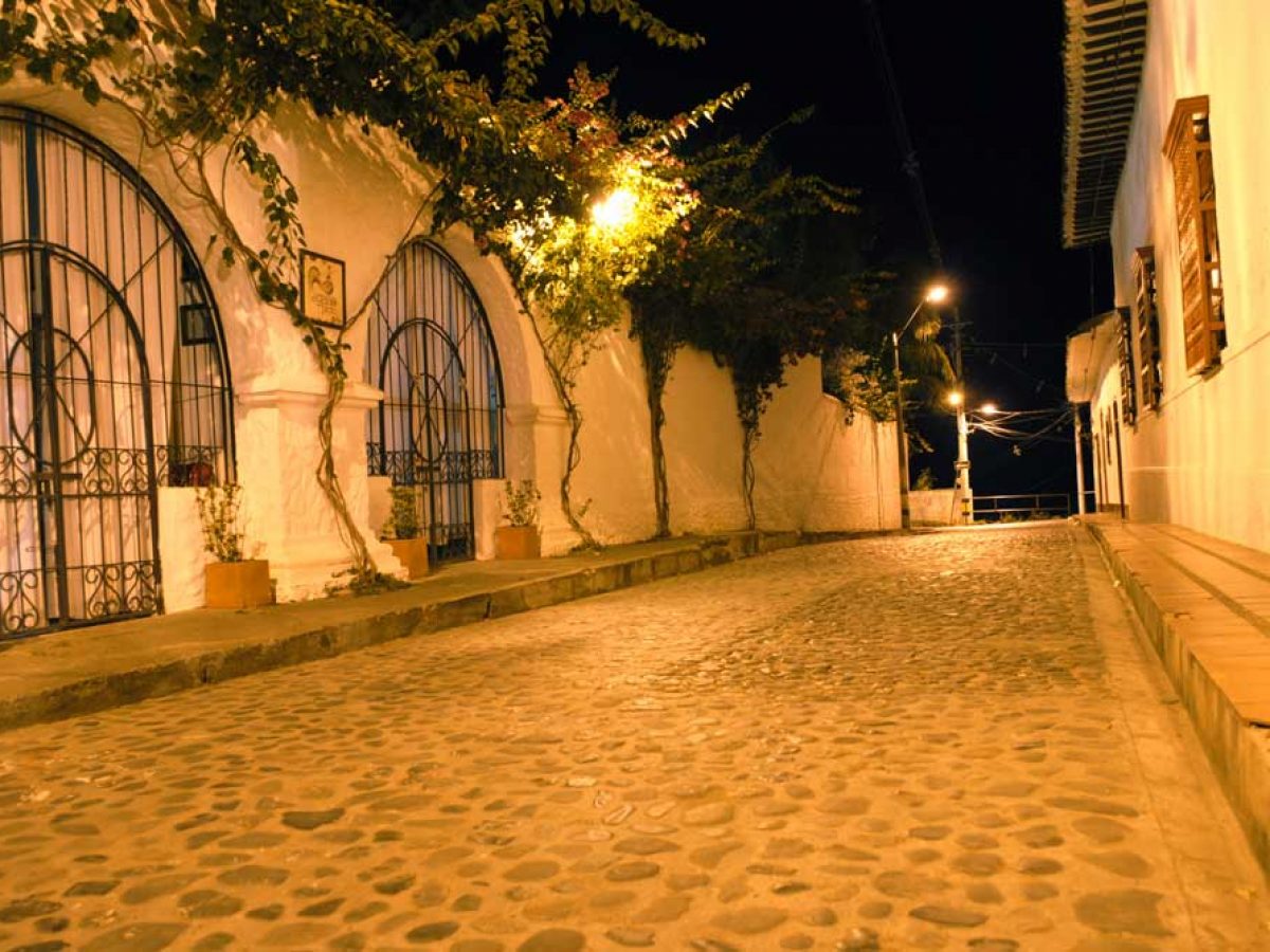 Calle en el centro histórico de Santafé de Antioquia. 
