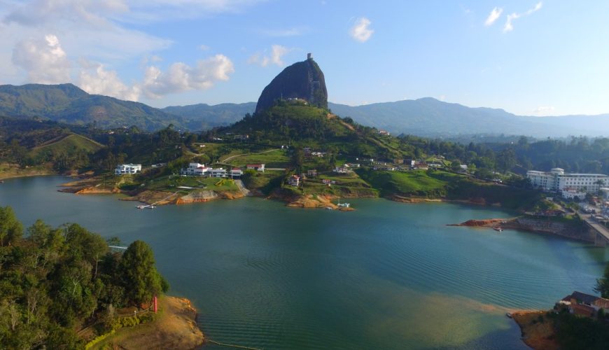 Pasadía a Guatapé desde Medellín