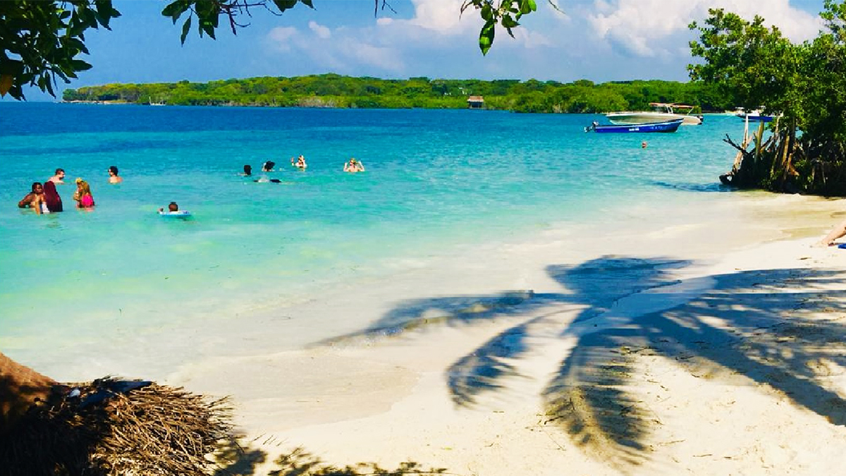 Tour a Islas del Rosario y Playa Blanca